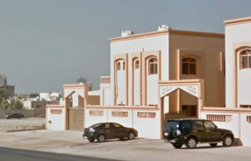 منطقة العريبي في رأس الخيمة تتميز بالهدوء والموقع القريب من الخدمات الأساسية والمناطق الحيوية في الإمارة.